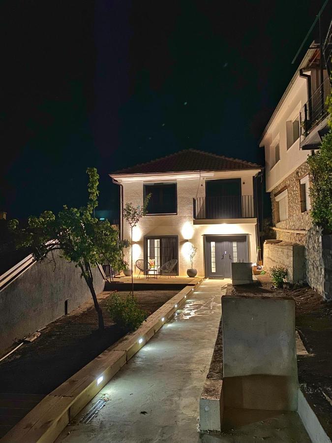 Wild Pear Old Town Boutique Accommodation Ohrid Buitenkant foto