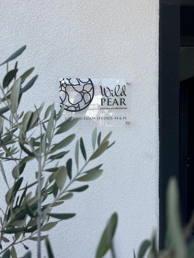 Wild Pear Old Town Boutique Accommodation Ohrid Buitenkant foto